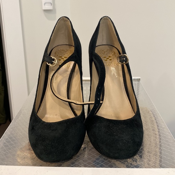 Vince Camuto Suede Closed Toe Block Heel - Picture 3 of 9